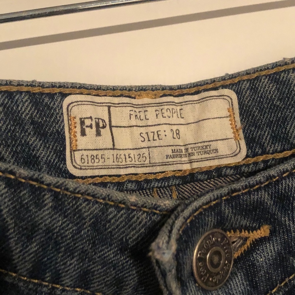 Free People Tattooed BF Destroyed Frayed Hem Jeans - Picture 8 of 9